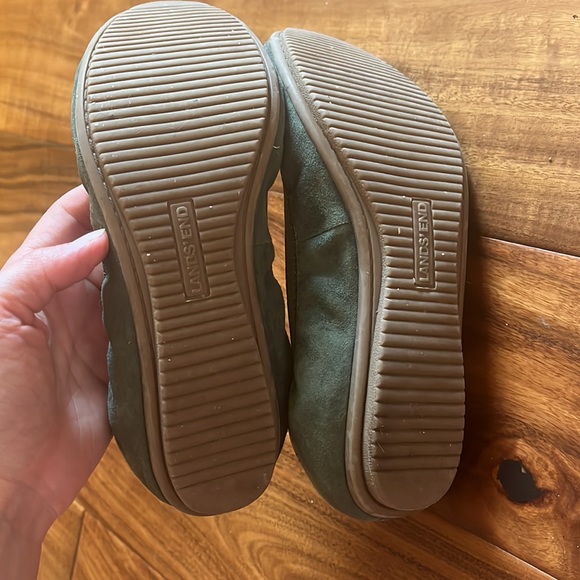 Land's End Women's Wide Width Comfort Elastic Slip On Shoes Size 7W - Picture 3 of 4